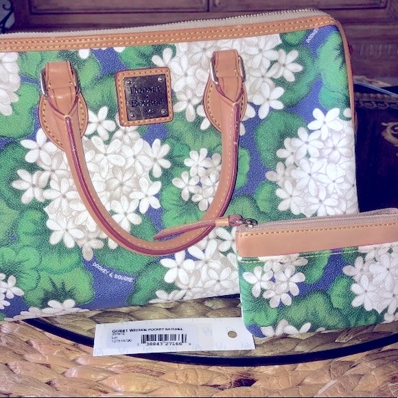 Dooney & Bourke Handbags - ⭐️HP⭐️ NWT (Lot of 2) DOONEY & BOURKE Floral Side Pocket Satchel & Coin Purse!